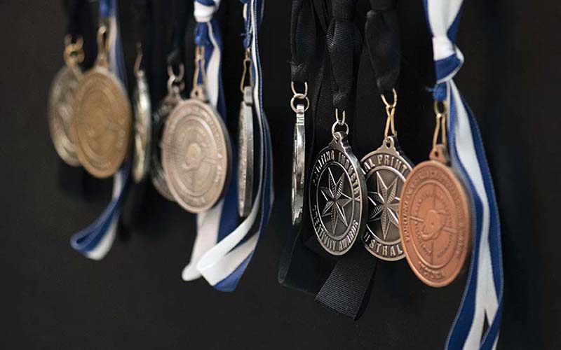 Print 2 Metal medals hanging